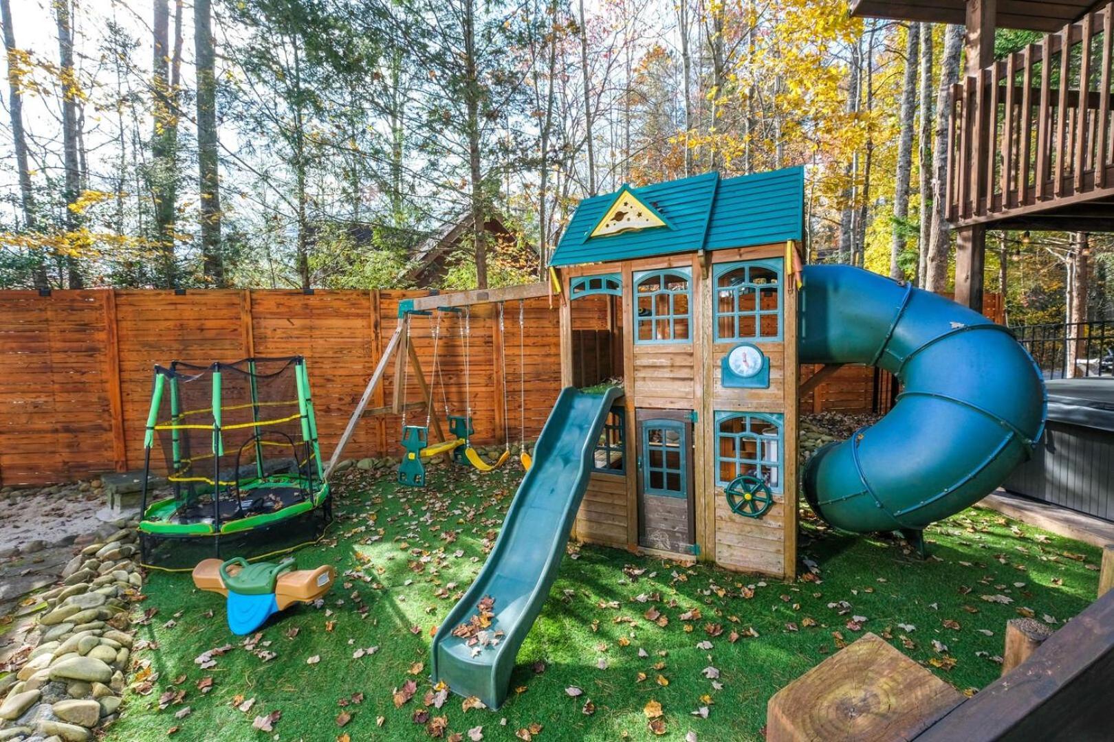 Pitter Patter Swimming Pool Ht Near D'Town Villa Gatlinburg Exterior foto